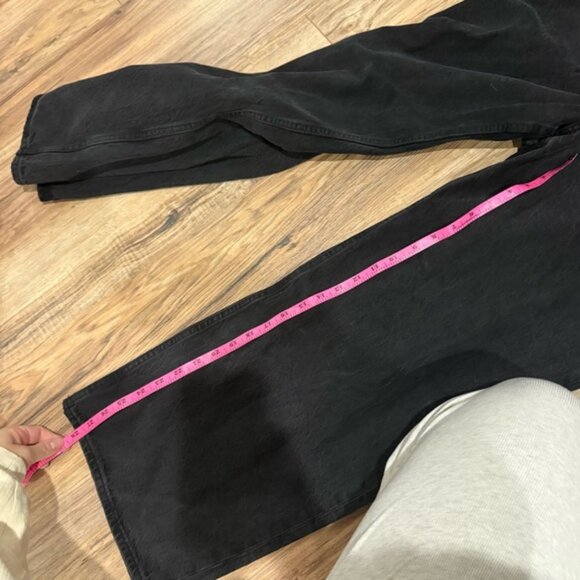 NWOT Abercrombie & Fitch Curve Love Low Rise Ultra Loose Jean Black - Picture 10 of 11